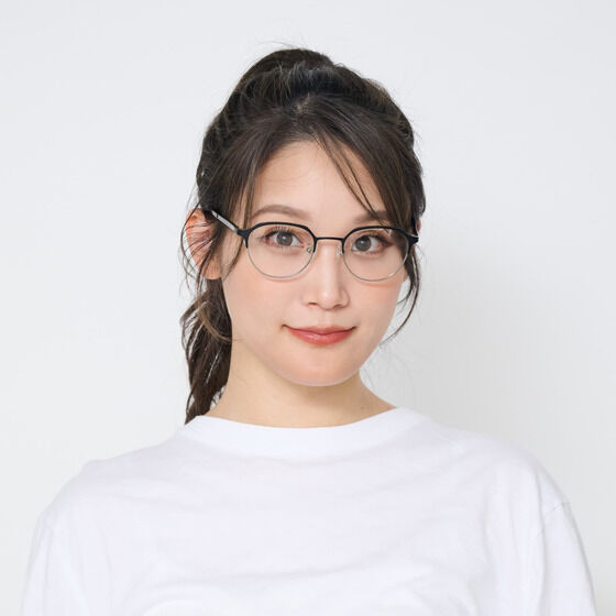 アイドリッシュセブン Classic Glasses Collection GAKU 八乙女 楽 PCメガネ　女性着用イメージ