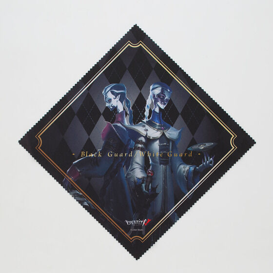 【眼鏡拭き】 サイズ：約180mm×180mm、素材：ナイロン、ポリエステル