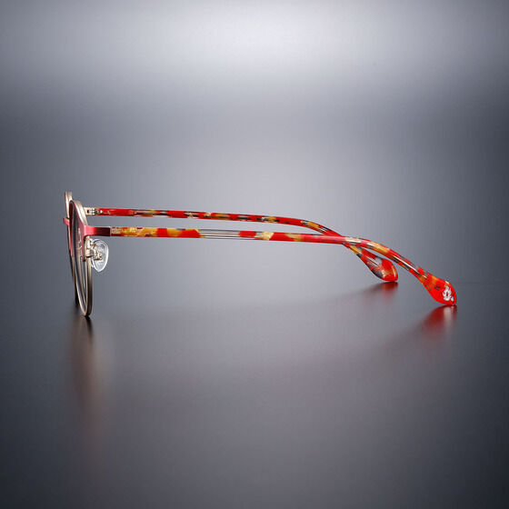 テンプル(つる)には、『鬼滅の刃』各キャラクターの意匠・イメージが細やかにあしらわれています。